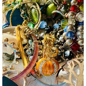 5lbs Junk Jewelry Lot for Craft Use Only. Bits and Pieces for Crafting. Lot 1